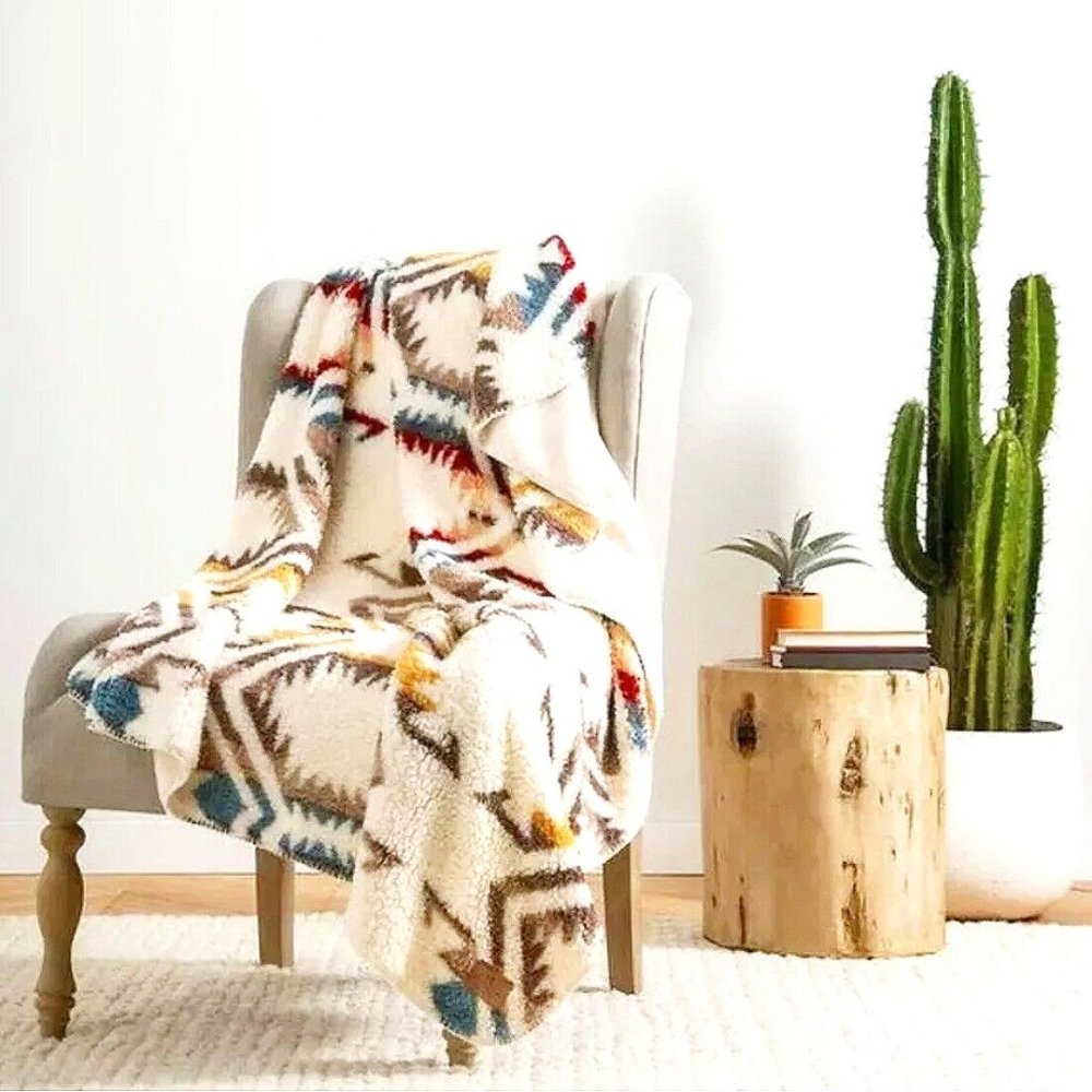 Pendleton Twin Sherpa Blanket Throw 66 IN X 92 IN
